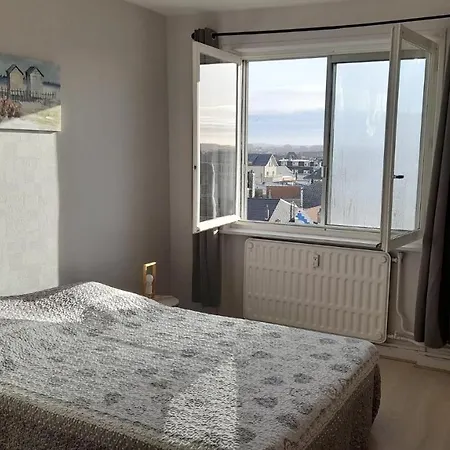 Apartment Berck: Front De Avec Vue Sur La Berck