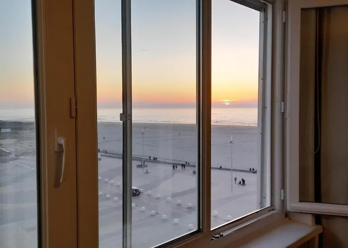 Berck: Front De Avec Vue Sur La *